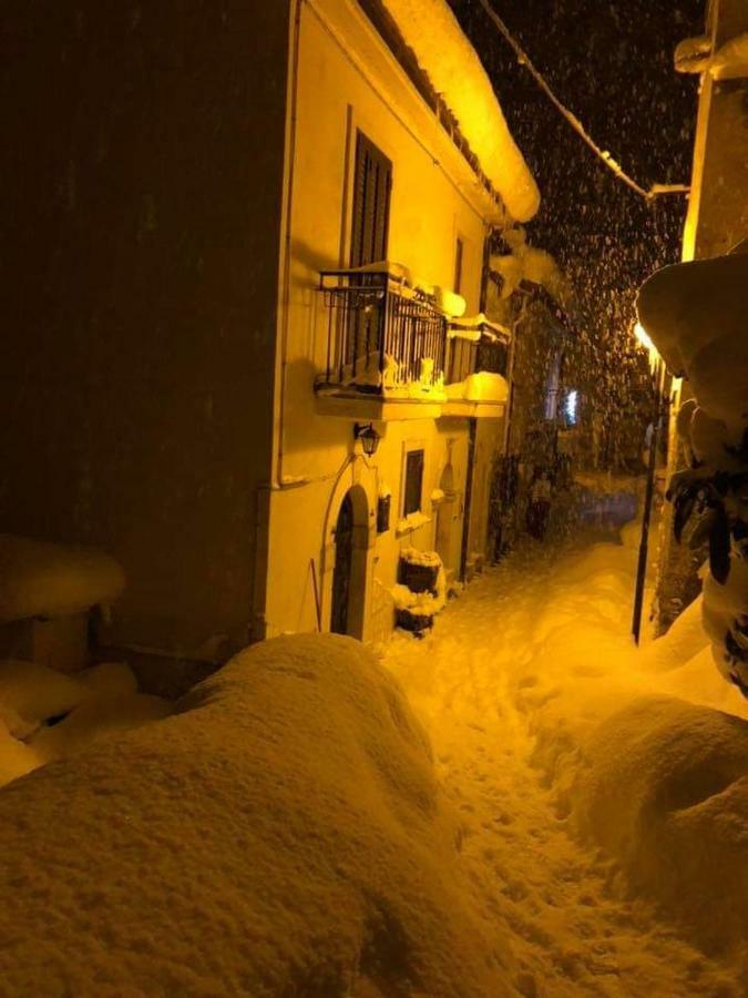 Don Pasquale Scontrone House Villa Dış mekan fotoğraf