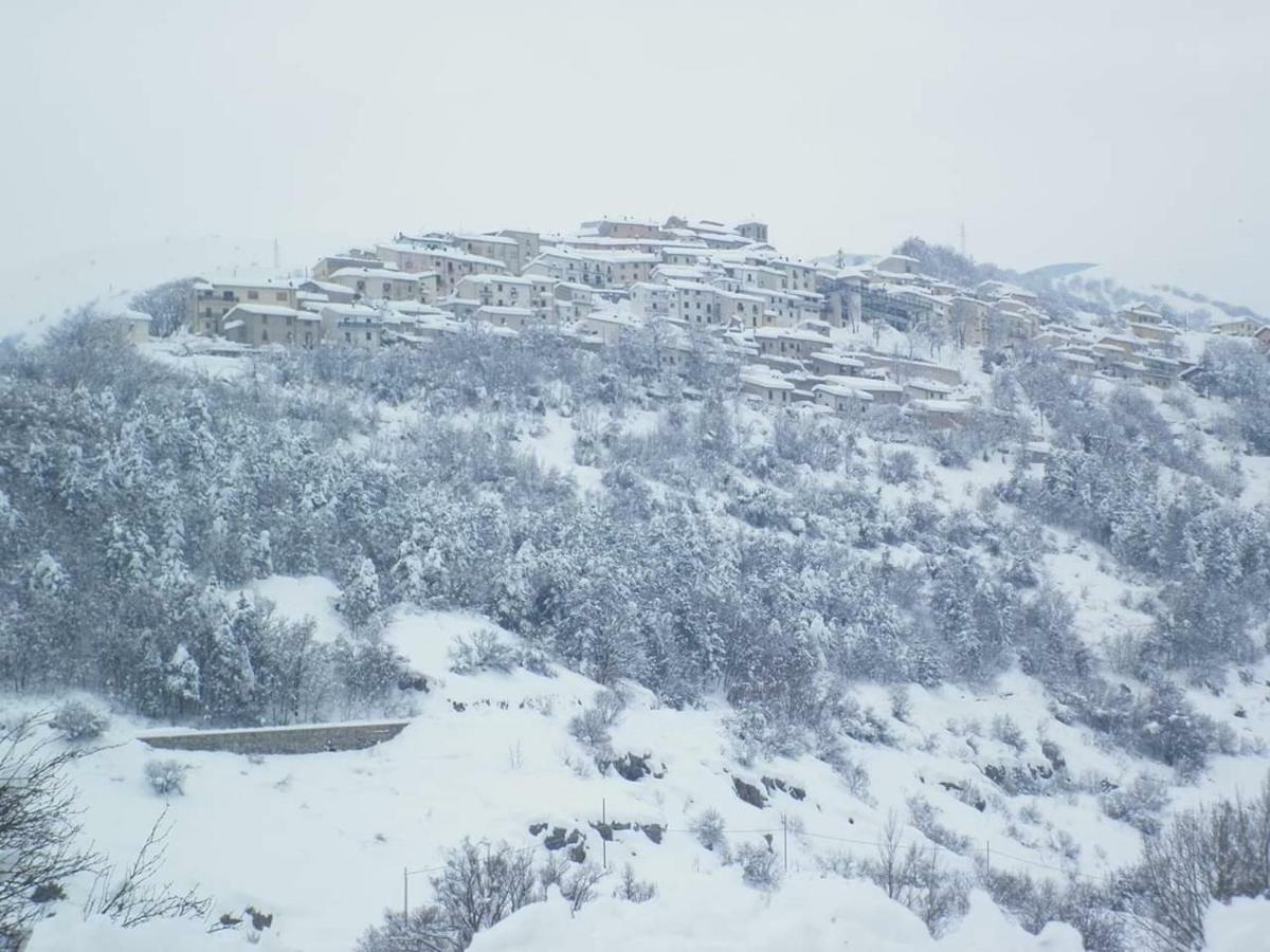 Don Pasquale Scontrone House Villa Dış mekan fotoğraf
